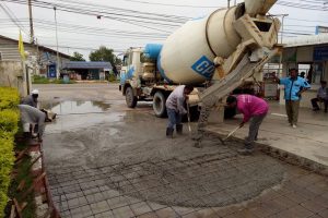 งานตีแบบไม้ วางเหล็ก, ลาดยางมะตอย เส้นแบ่งพื้นคอนกรีต และงานเทพื้น